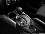  Gear shifter/center console photo